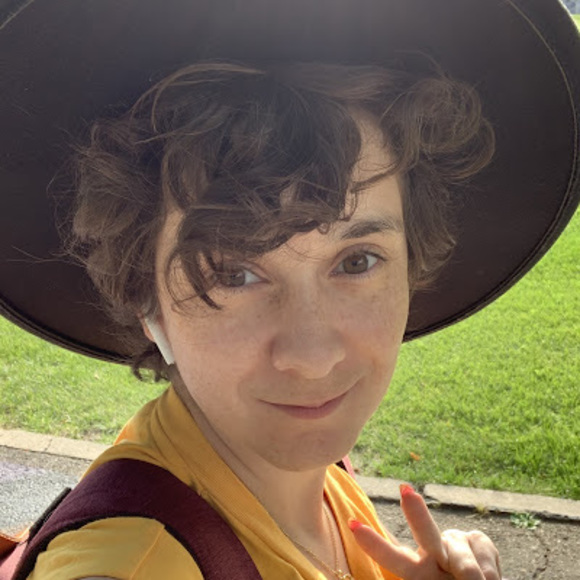 Meet your Posher, Erin - Picture 1 of 1